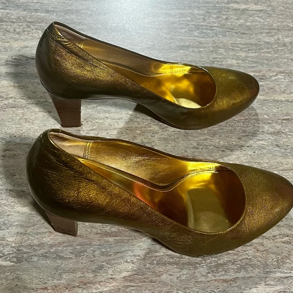Coach Maxey Vintage glossy gold brick heels shoes - Picture 11 of 17